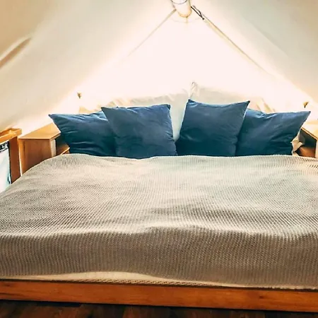Glamping Stan Slapy Nova U Medvidka Živohošť